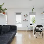 Rodzinne Studio Dla 4 Osob W Centrum Warszawy By Noclegi Renters