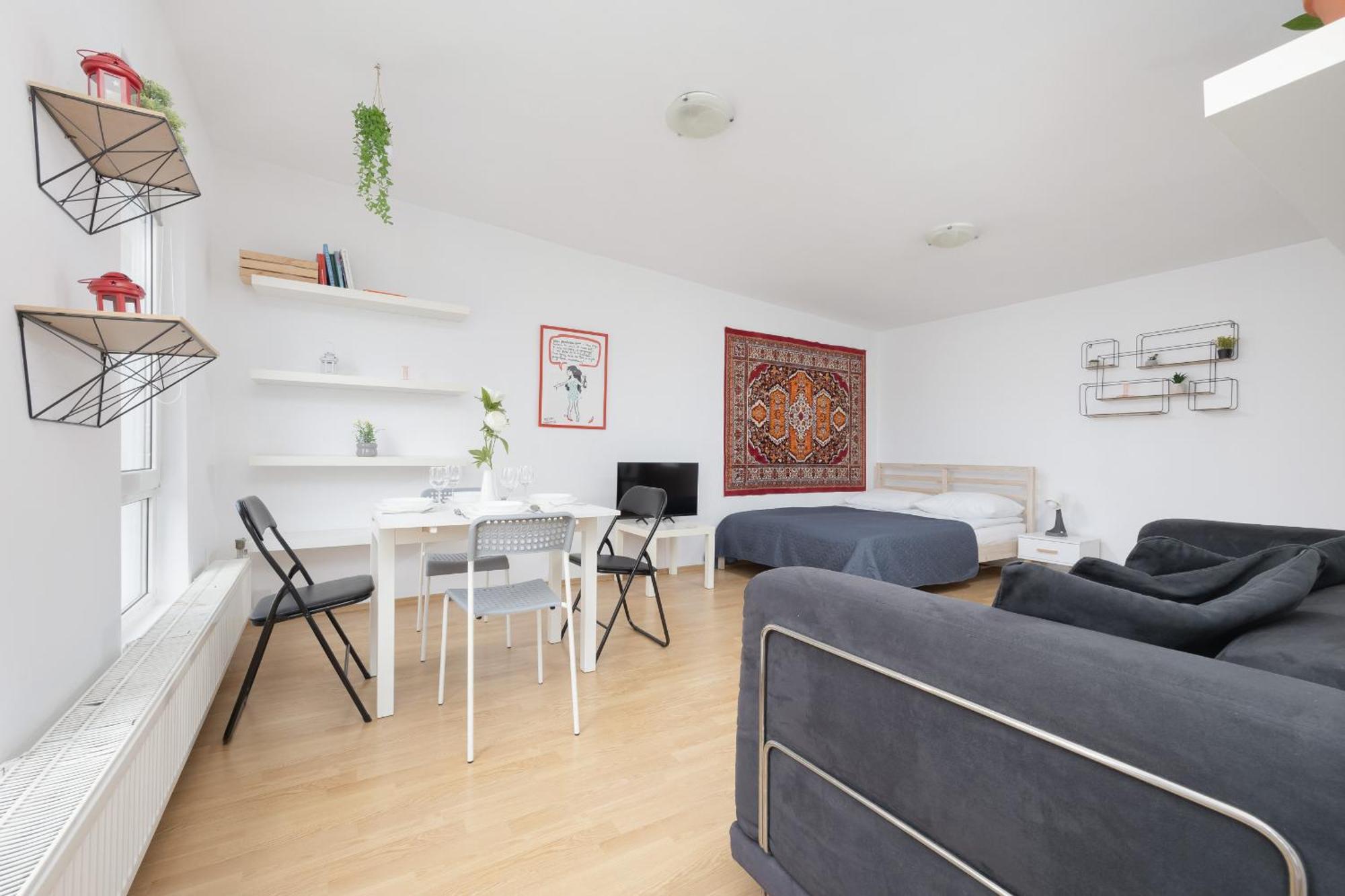 Rodzinne Studio Dla 4 Osob W Centrum Warszawy By Renters * Warsaw